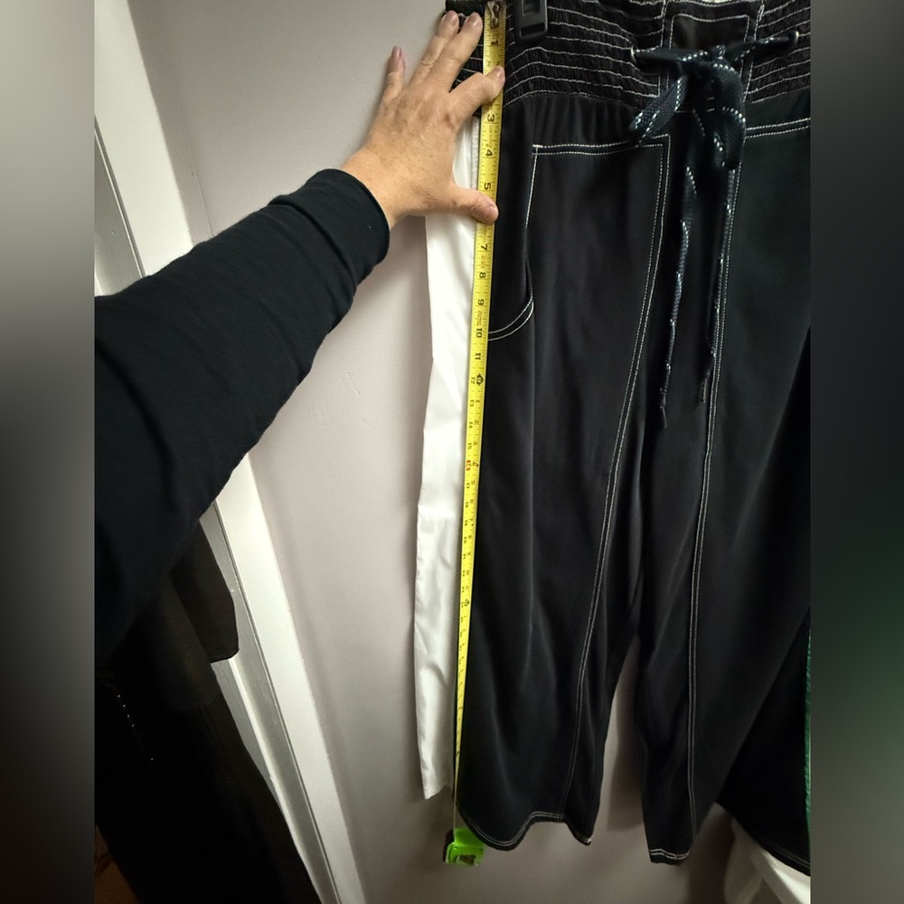 Pilcro Black Wide-Leg Pants with Contrast Stitching - Picture 9 of 16